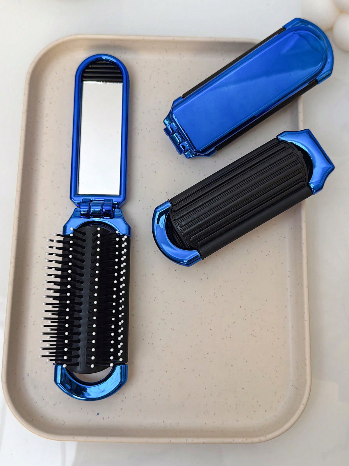 1Pc Shiny Blue Electroplated Comb with Folding Design & Built-In Mirror, Compact & Portable, Hair Brush, Comb, Hair Tools, Hair Products and Accessories for Barber Salon Beauty Back to School, Travel Holiday Essentials, for Women, Brushes, Hair Brush, Detangling Brush, Ball Brush, Mini Hair Brush Set, Wooden Comb, Hair Brush, Detangling Brush
